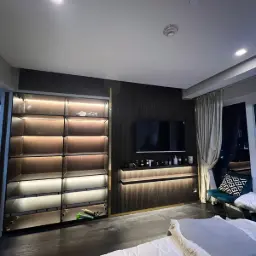 Minimalist bedroom Tv Decor